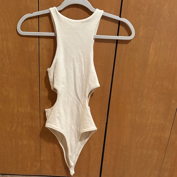 Zara Kids Cream Sleeveless Bodysuit - Picture 1 of 3